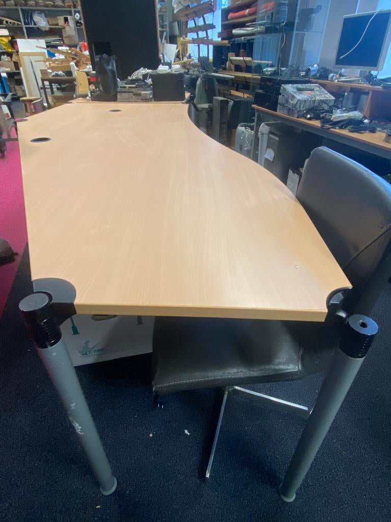 Hele grote tafel, Ophalen, Gebruikt