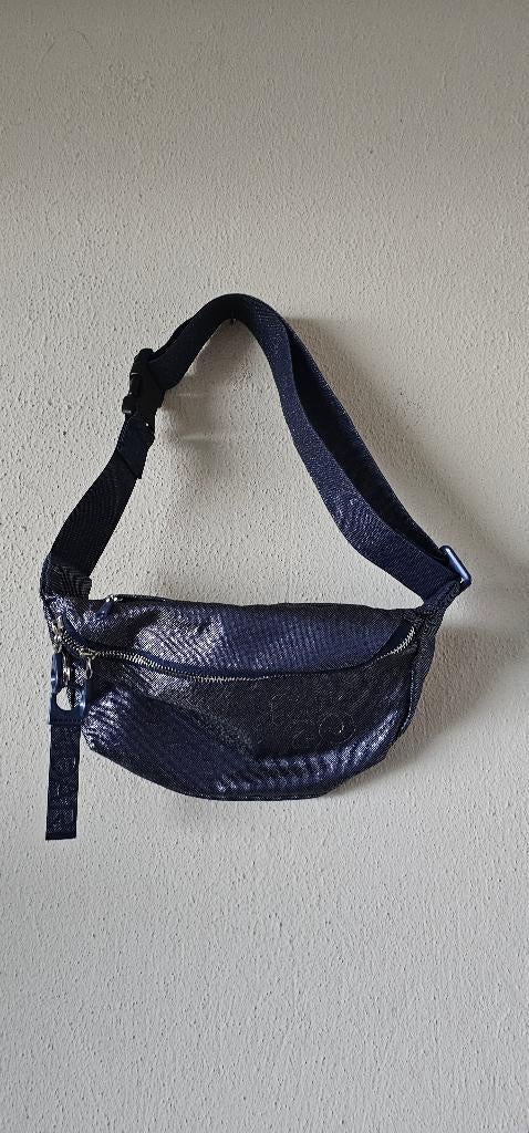 blauw wijst bag van Mandarina Duck (2225), Sieraden, Tassen en Uiterlijk, Tassen | Damestassen, Ophalen of Verzenden, Zo goed als nieuw