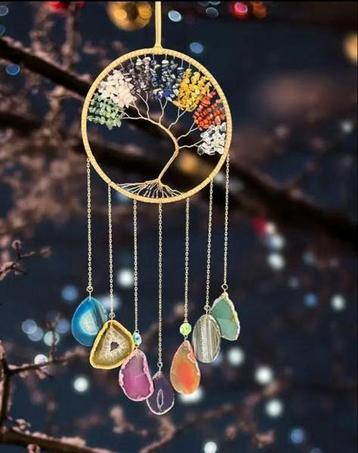 Levensboom met edelstenen beschikbaar voor biedingen