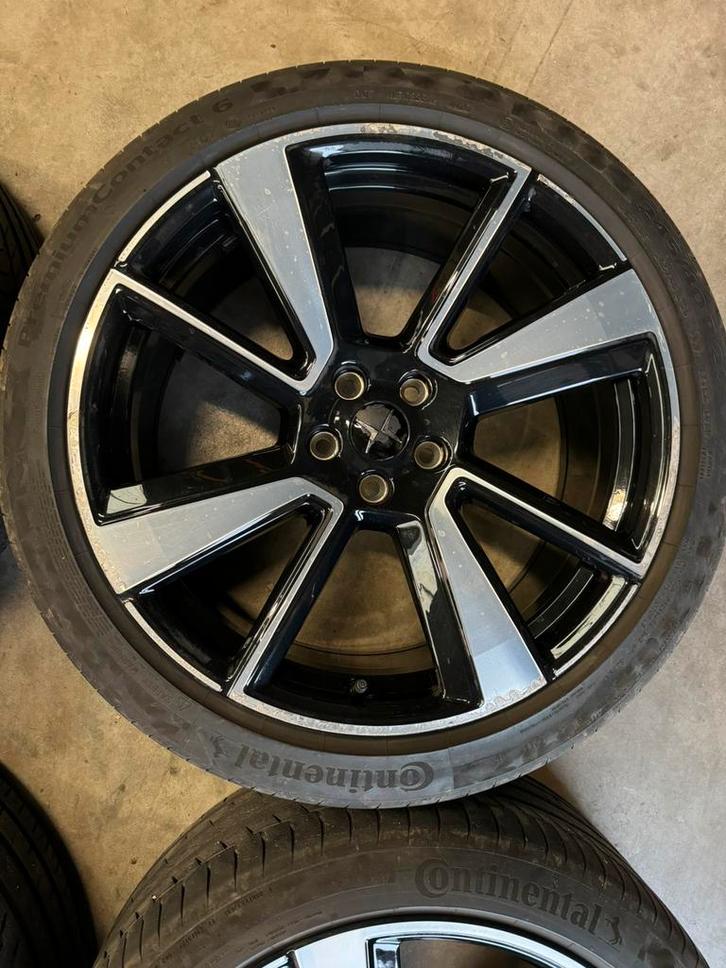 Originele 20” Polestar zomerset 245/40R20 Continental, Auto-onderdelen, Banden en Velgen, Banden en Velgen, Zomerbanden, 20 inch