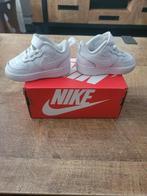 Nike court borough low 2 maat 18.5, Kinderen en Baby's, Babykleding | Schoentjes en Sokjes, Jongetje of Meisje, Ophalen of Verzenden