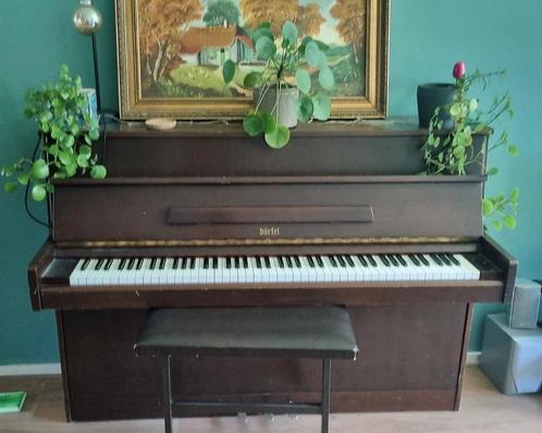 Dörfel Piano - Bruin (Gebruikt), Muziek en Instrumenten, Piano's, Gebruikt, Piano, Bruin, Ophalen
