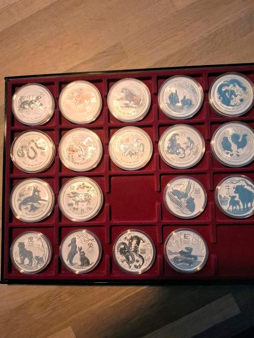 LUNAR 2 en LUNAR 3.       Losse muntjes of compleet?, Postzegels en Munten, Edelmetalen en Baren, Zilver, Ophalen of Verzenden