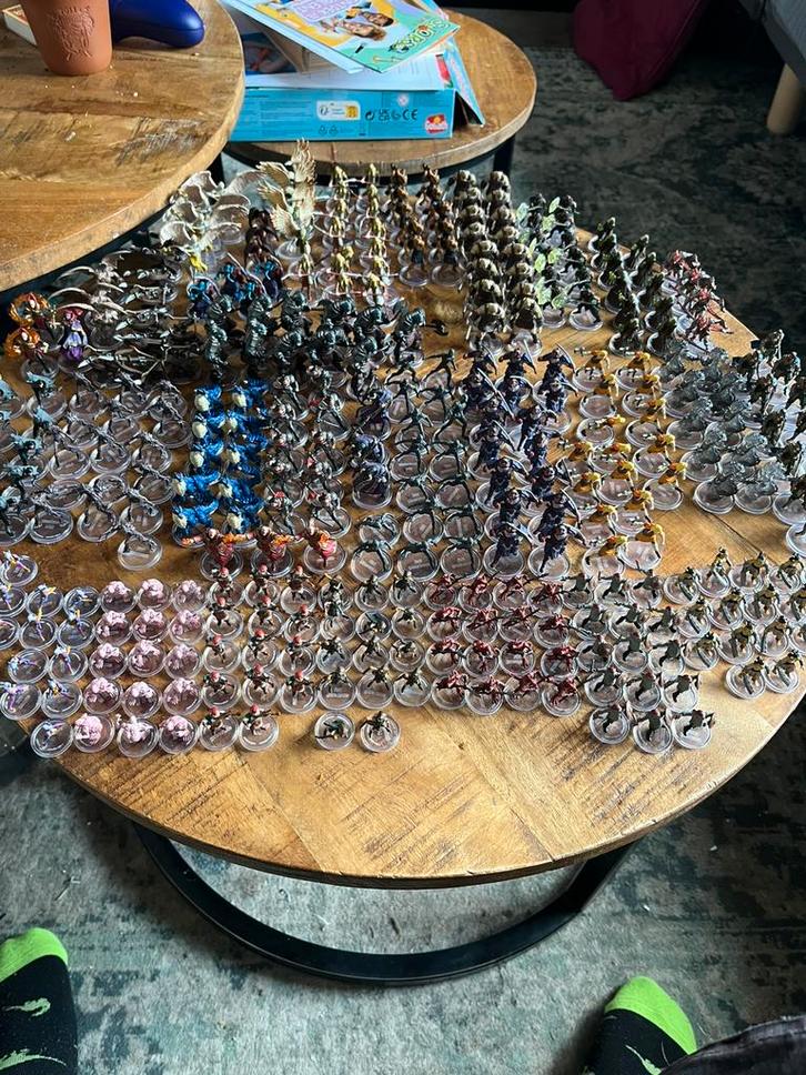 Pakketten met Dungeons and Dragons/ pathfinder miniaturen, Hobby en Vrije tijd, Gezelschapsspellen | Overige, Zo goed als nieuw