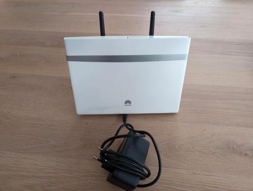 Huawei B525 4G Mobile Internet Router, Computers en Software, Routers en Modems, Gebruikt, Router, Ophalen