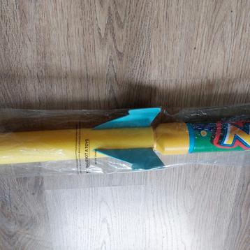 Speelgoed, RAKET(foam)NIEUW/surf-zwemplankje.AFGEPRIJST beschikbaar voor biedingen