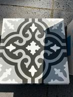 Portugese tegels grijs met print 12x en effen 15 x, Nieuw, Minder dan 5 m², Keramiek, 20 tot 40 cm