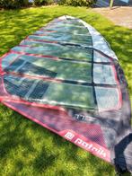 Patrik Diethelm slalom zeil 7,7 mtr. Bj.2022.Vraagprijs €300, Watersport en Boten, Windsurfen, Ophalen, 7 m² of meer, Minder dan 250 cm