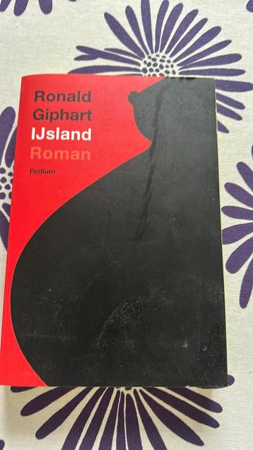 Ronald Giphart - IJsland beschikbaar voor biedingen