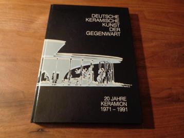 Deutsche Keramische Kunst der Gegenwart beschikbaar voor biedingen