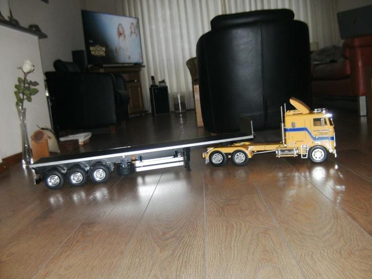 TAMIYA Globe Liner met Flatbed trailer 1/14., Hobby en Vrije tijd, Modelbouw | Radiografisch | Auto's, Nieuw, Auto onroad, Elektro