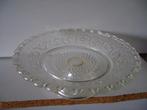 Brocante fruitschaal op voet van bewerkt glas 21cm diameter, Ophalen of Verzenden