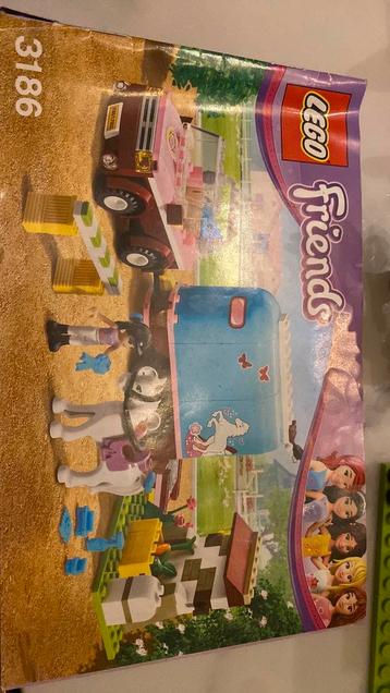 Lego friends paardentrailer 3186 beschikbaar voor biedingen