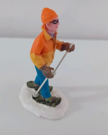 Lemax skier, Lemax figuur Kerstdorp beschikbaar voor biedingen