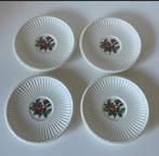 Wedgwood Moss Rose schotels, Ophalen of Verzenden, Zo goed als nieuw, Wedgwood, Kop(pen) en/of Schotel(s)