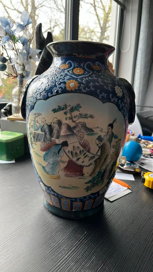Chinese vaas in perfecte staat, Antiek en Kunst, Antiek | Vazen, Ophalen of Verzenden