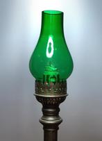 Messing kaarslamp met een groen glas. 37 cm. hoog., Ophalen of Verzenden