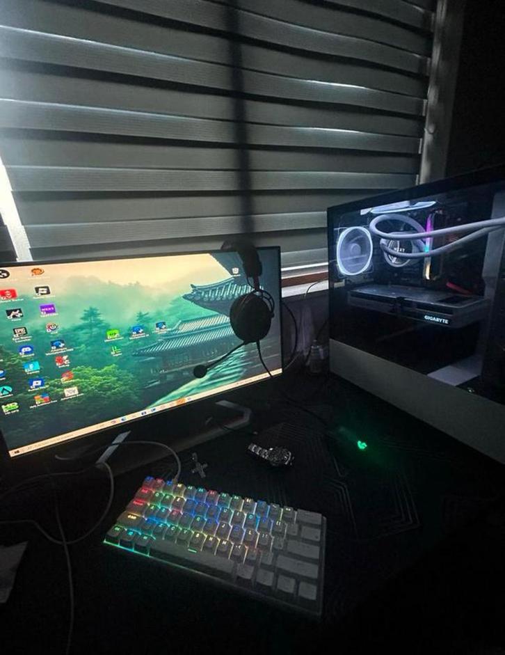 Krachtige Gaming PC - i7 7700K, RTX 3060, Waterkoeling, Spelcomputers en Games, Games | Pc, Zo goed als nieuw, Ophalen of Verzenden