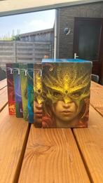 Luxe boxset ‘Het Drakenmeisje’ compleet!, Boeken, Ophalen of Verzenden, Zo goed als nieuw