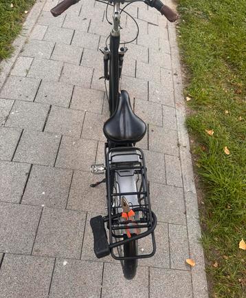 Kapotte Elektrische  fiets met bafang midden motot beschikbaar voor biedingen