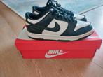 Nike dunk low panda's maat 40, Kleding | Heren, Schoenen, Ophalen of Verzenden, Zo goed als nieuw, Zwart