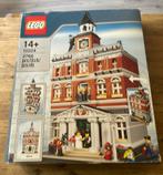 Lego town hall 10224 compl.Boekjes zijn niet perfect meer., Ophalen of Verzenden, Gebruikt