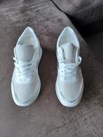 sneaker,  stof , kunststof , nepleer, Ophalen of Verzenden, Nieuw, Wit, Sneakers of Gympen