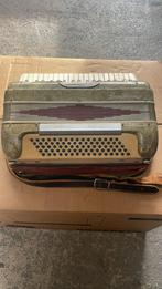 Accordeon borsini giovani, Muziek en Instrumenten, Accordeons, Ophalen of Verzenden, Zo goed als nieuw, 120-bas, Overige merken