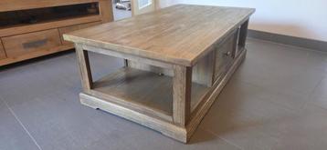 Bruine houten Salontafel beschikbaar voor biedingen