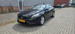 Volvo V40 1.6 T3 150PK 2013 | Nieuwe distributie, Auto's, Volvo, Voorwielaandrijving, Stof, Zwart, 4 cilinders
