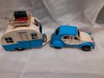 Blikken auto met caravan, Hobby en Vrije tijd, Modelauto's | 1:24, Ophalen of Verzenden, Zo goed als nieuw, Maisto