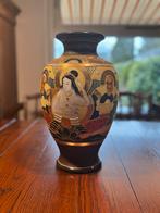 Antieke Japanse Vaas met Figuren Decoratie, Antiek en Kunst, Ophalen of Verzenden