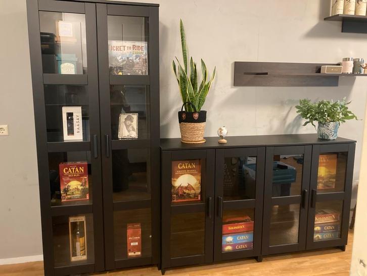 Zwarte Kastcombinatie met Glasdeuren (Brimnes Ikea), Huis en Inrichting, Kasten | Buffetkasten, Zo goed als nieuw, 150 tot 200 cm