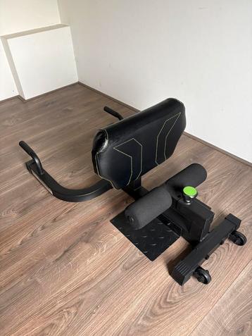 Tunturi WT20 sissy squat station beschikbaar voor biedingen