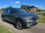 Volkswagen T-Roc 1.0 TSI Style Panoramadak / Led koplampen /, Auto's, Volkswagen, Voorwielaandrijving, Stof, Gebruikt, 116 pk