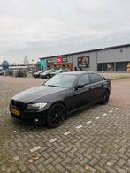 BMW 3-Serie 3.0 325I 160KW AUT 2009 Zwart, Auto's, BMW, Automaat, 745 kg, Achterwielaandrijving, 1435 kg