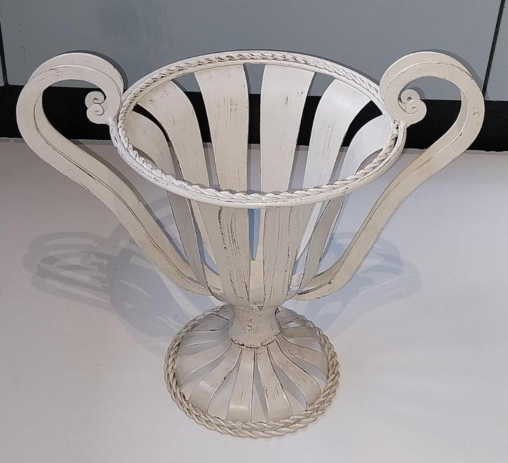 Landelijke draadmand vaas / gietijzeren decoratie plantenpot, Huis en Inrichting, Woonaccessoires | Vazen, Gebruikt, Overige kleuren