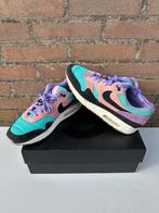 Nike air Max 1 Have a nike day - size 42,5, Gedragen, Ophalen of Verzenden, Sneakers of Gympen, Nike