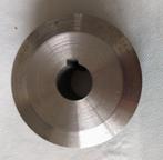 V snaarpoelie met spiebaan gemaakt van gietijzer

buitendiam, Ophalen, Zo goed als nieuw, Metaaldraaibank