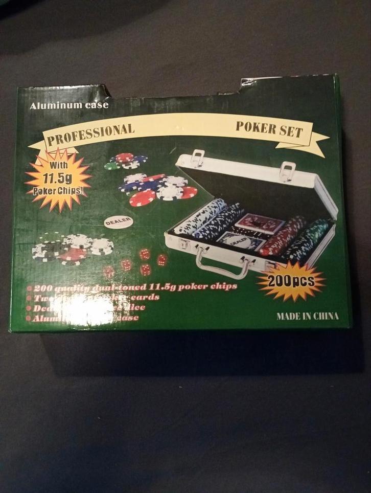 Pokerset in Koffer - Compleet!, Hobby en Vrije tijd, Gezelschapsspellen | Bordspellen, Zo goed als nieuw, Vijf spelers of meer