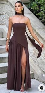 Babyboo Maliyah Plum Brown maxi jurk in maat M, Kleding | Dames, Jurken, Maat 38/40 (M), Bruin, Nieuw, Onder de knie