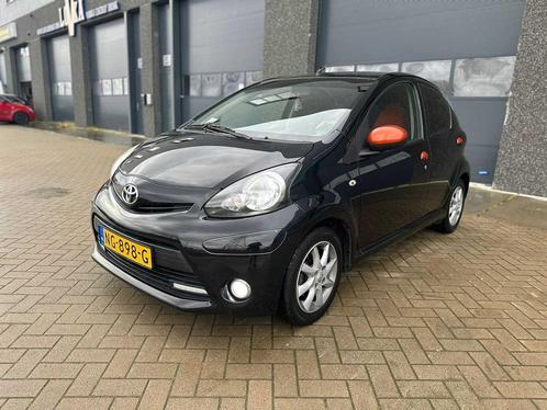 Toyota - 2013 - Aygo - 1.0 VVT-i Comfort - Personenauto, Auto's, Toyota, Bedrijf, Aygo, Benzine, A, Overige carrosserieën, Handgeschakeld