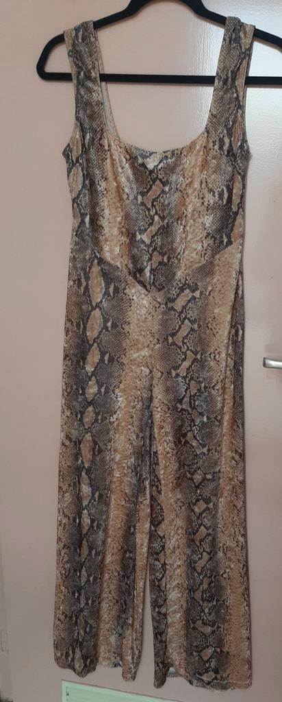 Slangenprint Catsuit Maat S - Zolderopruiming!, Kleding | Dames, Jumpsuits, Zo goed als nieuw, Maat 36 (S), Bruin, Ophalen of Verzenden