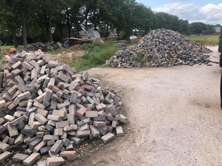 Grote partij gebruikte klinkers/straat stenen, Tuin en Terras, Tegels en Klinkers, Gebruikt, Klinkers, Beton, 10 m² of meer, Ophalen
