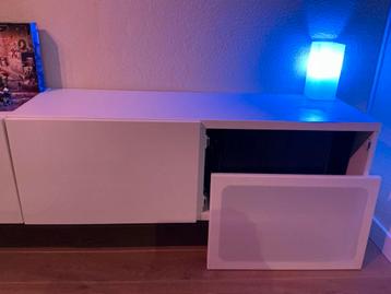 IKEA Besta Kast - Wit Hoogglans, Speakerdoek - afbeelding 1