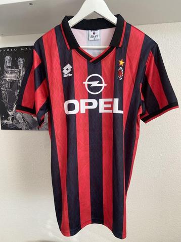 #RS027 Retroshirt Weah (AC Milan) te koop! Maat M beschikbaar voor biedingen
