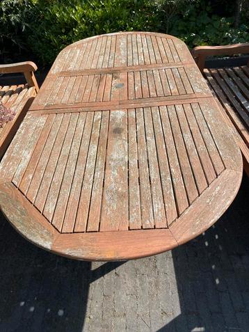 Teak tuinset beschikbaar voor biedingen