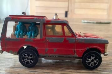 Oude Majorette Brandweerwagen Range Rover + brandweermannen beschikbaar voor biedingen