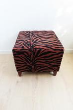 Hocker Poef Bruin Zwart Zebra Print (4756), Huis en Inrichting, Banken | Voetenbanken en Poefen, Ophalen, Minder dan 50 cm, Vierkant