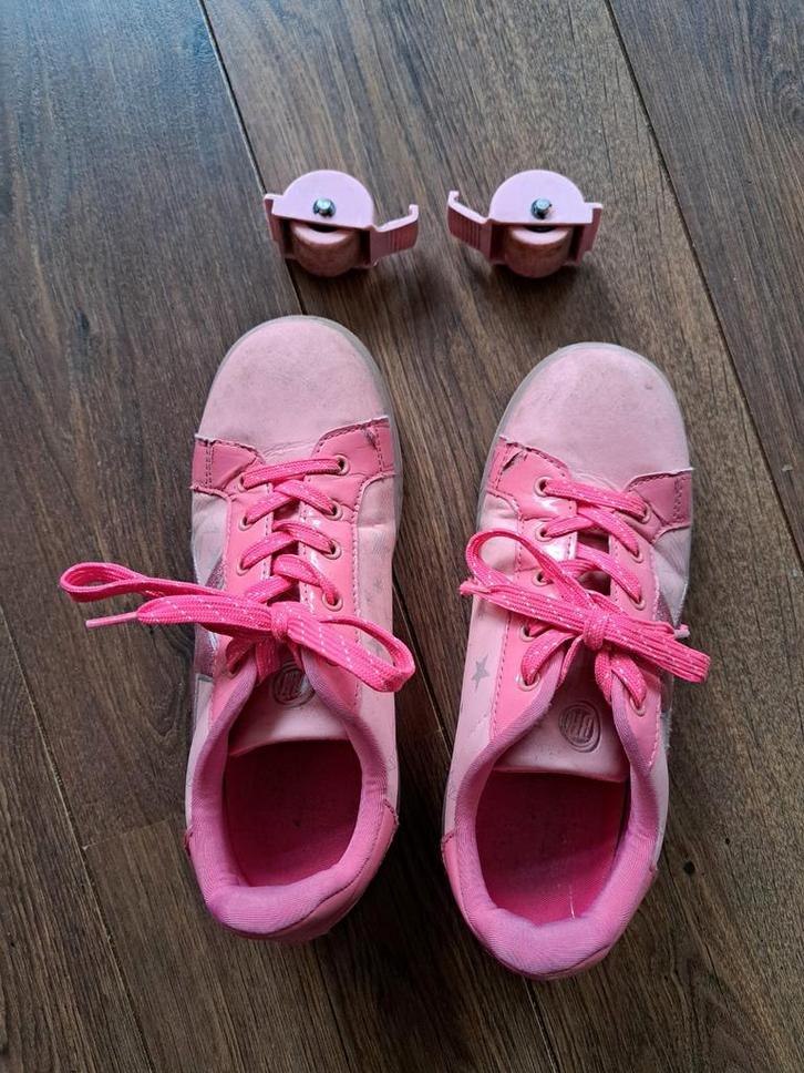 Rolschoenen met lichtjes - maat 39, Kinderen en Baby's, Kinderkleding | Schoenen en Sokken, Ophalen
